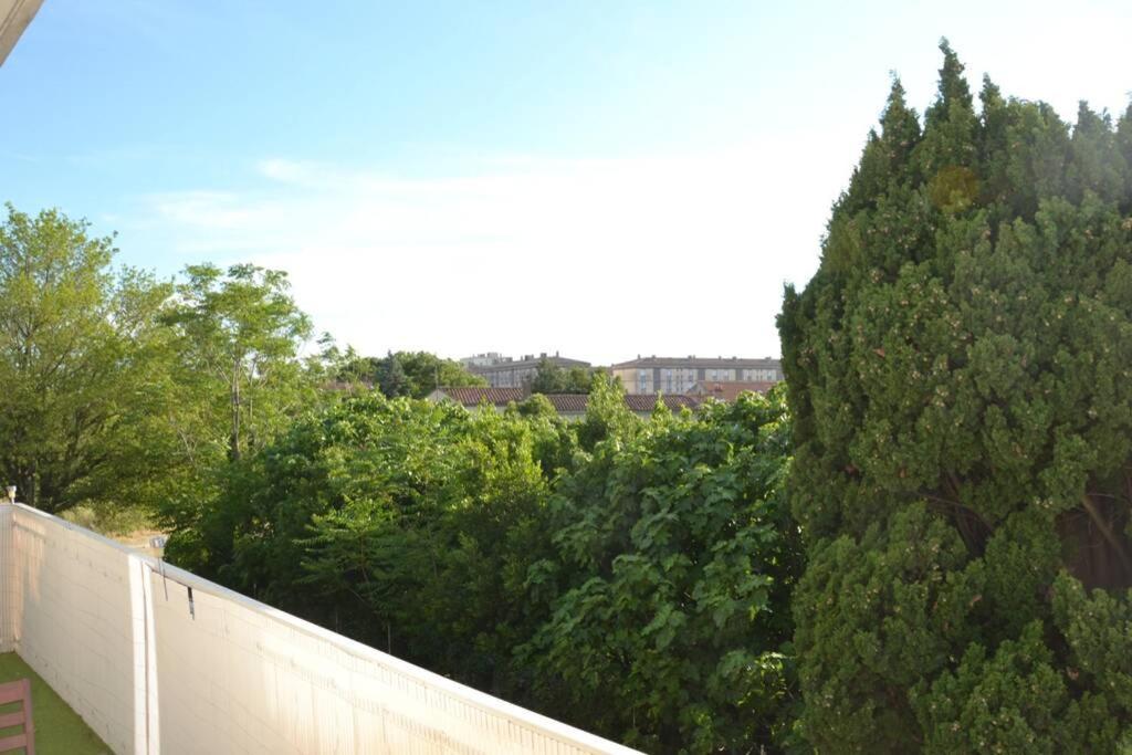 Appartement lumineux et calme avec terrasse Avignon Extérieur photo