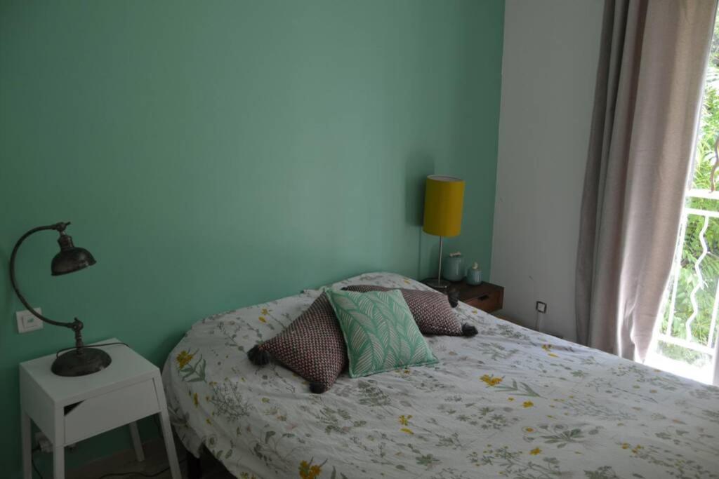 Appartement lumineux et calme avec terrasse Avignon Extérieur photo